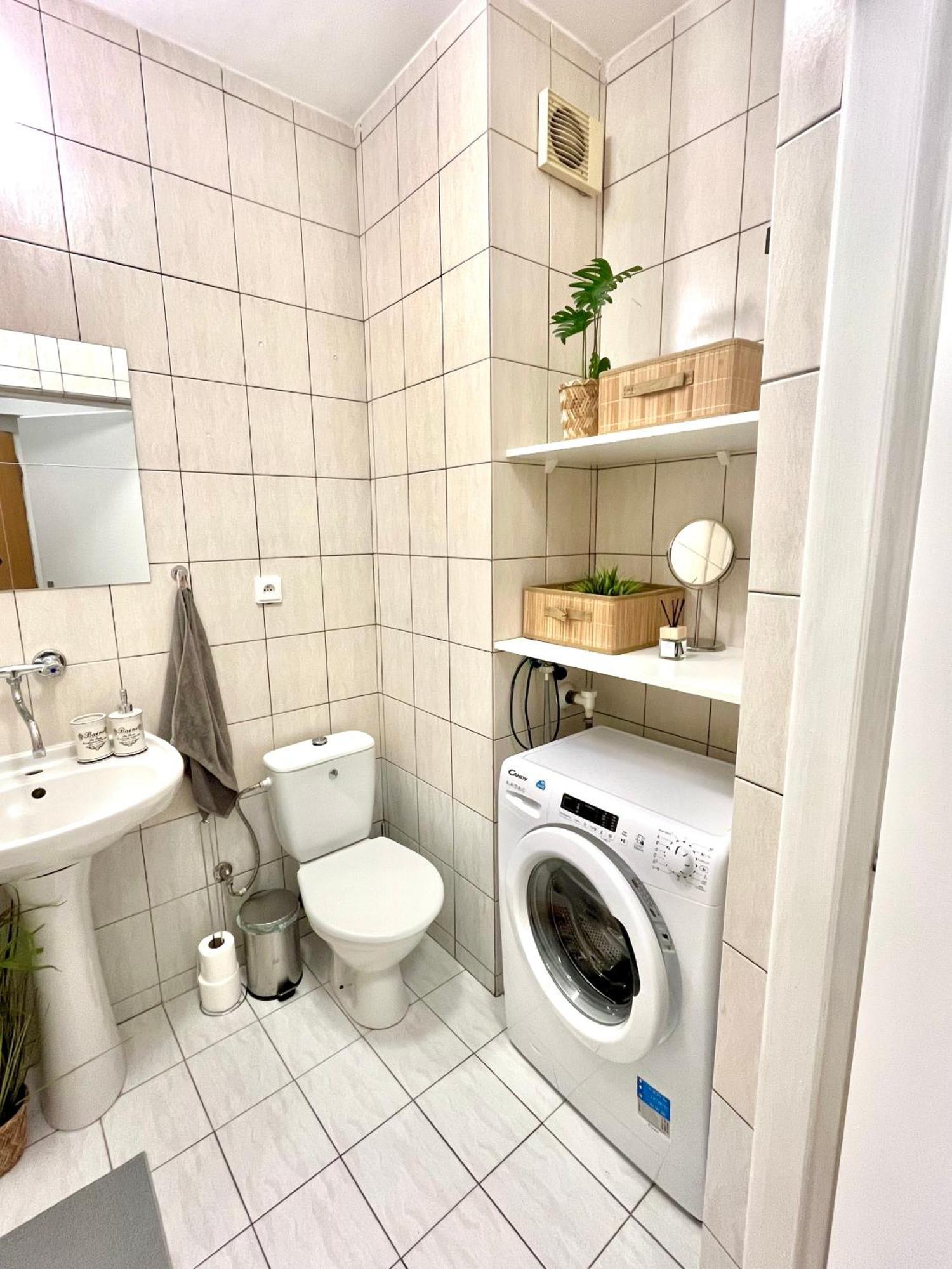 Apartment Simona - Old Town براتسيلافا المظهر الخارجي الصورة
